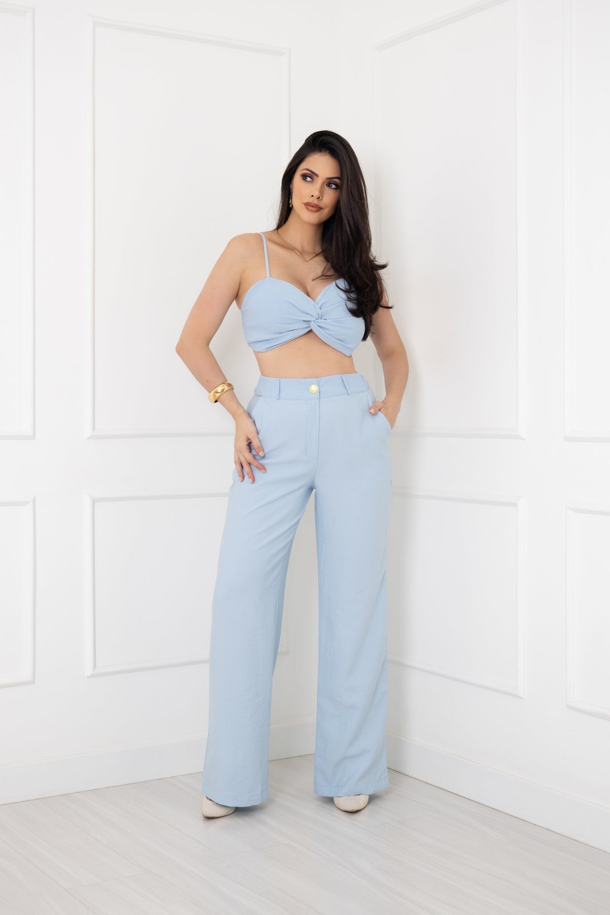 O CONJUNTO PERFEITO PARA QUEM BUSCA ELEGÂNCIA E CONFORTO!