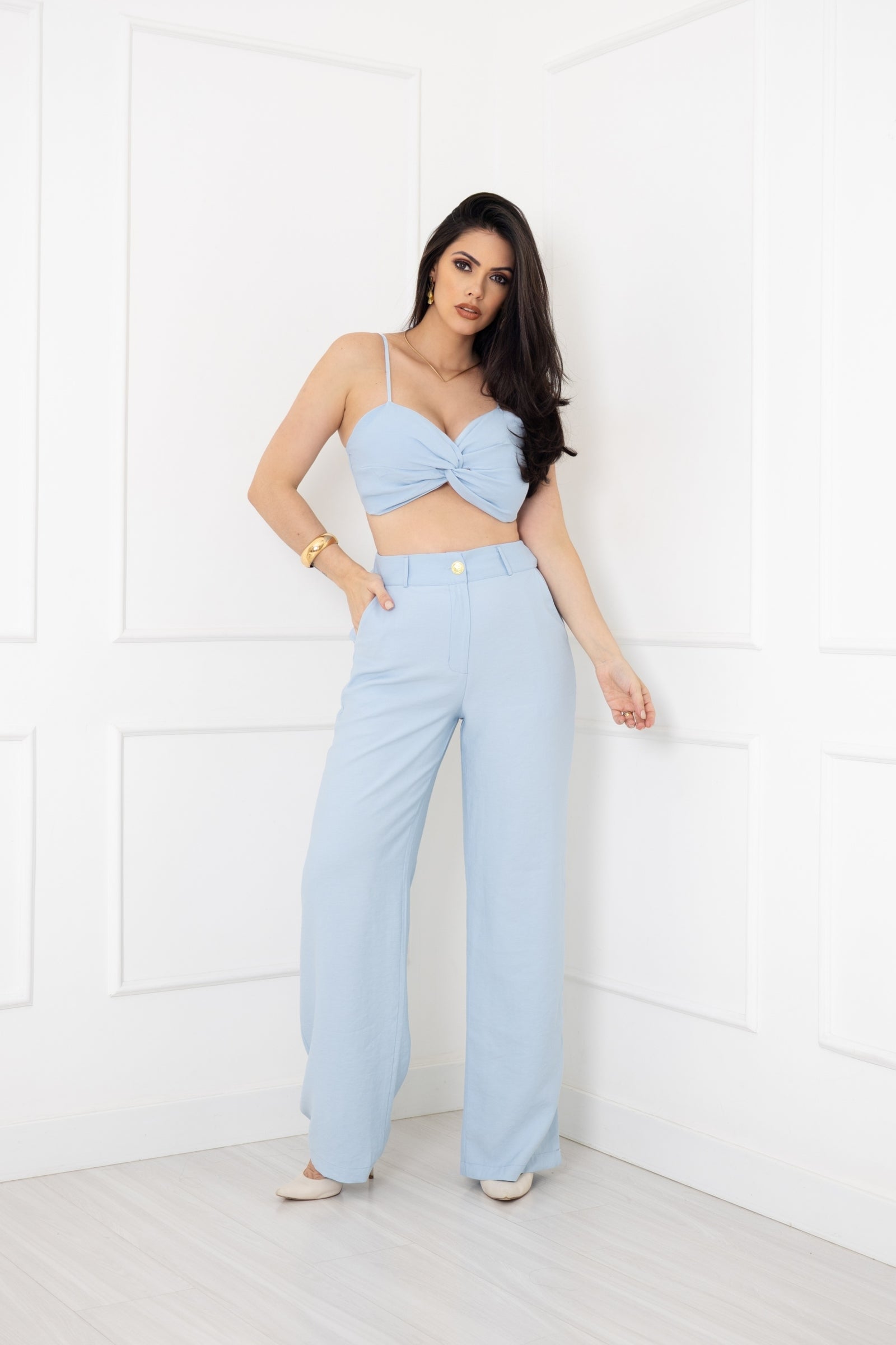 O CONJUNTO PERFEITO PARA QUEM BUSCA ELEGÂNCIA E CONFORTO!