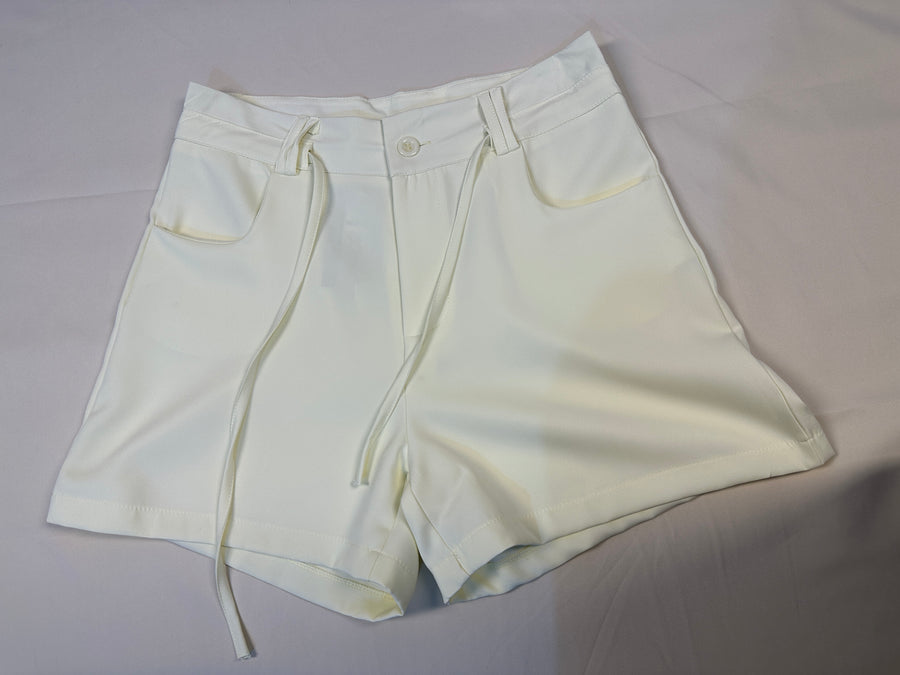Short Alfaiataria Cintura Alta com Amarração